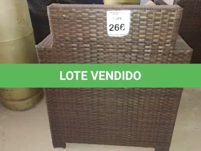 LOTE 266 - 01 POLTRONA DE JARDIM. (NO ESTADO EM QUE SE ENCONTRA. SUJEITO A AVARIAS OCULTAS/VISÍVEIS.) BH1587A