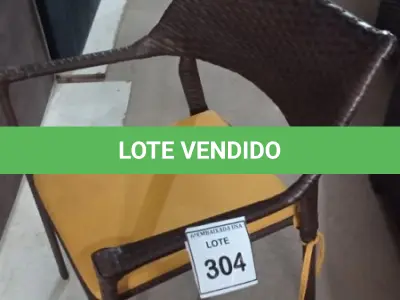 LOTE 304 - 01 CADEIRA DE JARDIM. (NO ESTADO EM QUE SE ENCONTRA. SUJEITO A AVARIAS OCULTAS/VISÍVEIS.) BH1588R