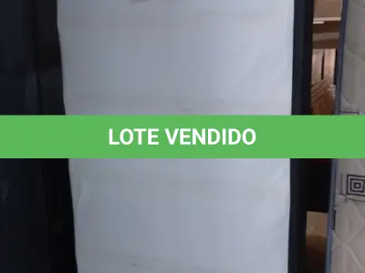 LOTE 295 - 01 BASE DE COLCHÃO SOLTEIRO. (NO ESTADO EM QUE SE ENCONTRA. SUJEITO A AVARIAS OCULTAS/VISÍVEIS.)