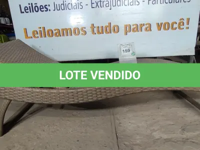 LOTE 159 - 01 ESPREGUIÇADEIRA. (NO ESTADO EM QUE SE ENCONTRA. SUJEITO A AVARIAS OCULTAS/VISÍVEIS.) BH1525V