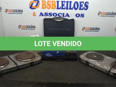 LOTE 016 - 03 FOGÕES ELÉTRICOS PORTÁTEIS MARCAS E MODELOS DIVERSOS. (NO ESTADO) ATENÇÃO! FAZER A VISITAÇÃO ANTES DE ARREMATAR, NÃO SABEMOS SE FUNCIONA, LEILÃO NÃO TEM GARANTIA E NEM DEVOLUÇÃO, SUJEITO A POSSÍVEIS AVARIAS VISÍVEIS/OCULTAS E/OU AUSÊNCIA DE COMPONENTES.