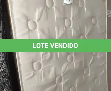 LOTE 171 - 01 COLCHÃO SOLTEIRO COM BASE 1,88CM X 0,88CM. (NO ESTADO EM QUE SE ENCONTRA. SUJEITO A AVARIAS OCULTAS/VISÍVEIS.) BJ6977E