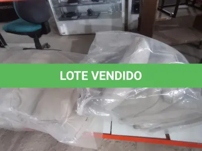 LOTE 375 - 01 LOTE COM ALMOFADAS DIVERSAS CORES E TAMANHOS. (NO ESTADO EM QUE SE ENCONTRA. SUJEITO A AVARIAS OCULTAS/VISÍVEIS.)