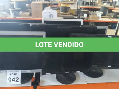 LOTE 042 - 01 LOTE COM VÁRIOS MONITORES LCD DE MARCAS E MODELOS DIVERSOS. (NO ESTADO) ATENÇÃO! FAZER A VISITAÇÃO ANTES DE ARREMATAR, NÃO SABEMOS SE FUNCIONA, LEILÃO NÃO TEM GARANTIA E NEM DEVOLUÇÃO, SUJEITO A POSSÍVEIS AVARIAS VISÍVEIS/OCULTAS E/OU AUSÊNCIA DE COMPONENTES.