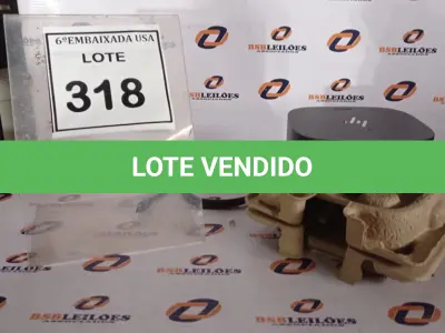 LOTE 318 - 01 DOCKING STATION HP HSN-IX02.(NOVO) (NO ESTADO EM QUE SE ENCONTRA. SUJEITO A AVARIAS OCULTAS/VISÍVEIS.)