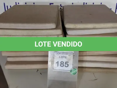 LOTE 185 - 01 LOTE COM ALMOFADAS PARA CADEIRAS DE DIVERSAS CORES E TAMANHOS. (NO ESTADO EM QUE SE ENCONTRA. SUJEITO A AVARIAS OCULTAS/VISÍVEIS.)