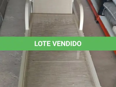 LOTE 273 - 01 ESPREGUIÇADEIRA. (NO ESTADO EM QUE SE ENCONTRA. SUJEITO A AVARIAS OCULTAS/VISÍVEIS.) BF8580W