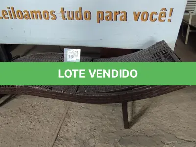 LOTE 161 - 01 ESPREGUIÇADEIRA. (NO ESTADO EM QUE SE ENCONTRA. SUJEITO A AVARIAS OCULTAS/VISÍVEIS.) BH1638D