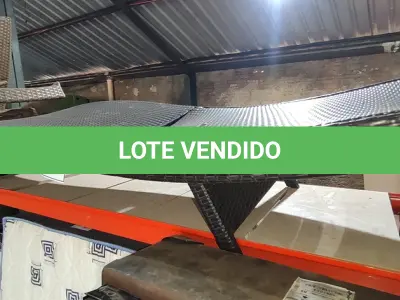 LOTE 258 - 01 ESPREGUIÇADEIRA. (NO ESTADO EM QUE SE ENCONTRA. SUJEITO A AVARIAS OCULTAS/VISÍVEIS.) BH1680H
