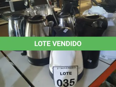 LOTE 035 - 05 CHALEIRAS ELÉTRICAS, 01 PANELA ELÉTRICA, 01 CAFETEIRA, 01 FACA ELÉTRICA E 01 MOTOR DE LIQUIDIFICADOR. (NO ESTADO) ATENÇÃO! FAZER A VISITAÇÃO ANTES DE ARREMATAR, NÃO SABEMOS SE FUNCIONA, LEILÃO NÃO TEM GARANTIA E NEM DEVOLUÇÃO, SUJEITO A POSSÍVEIS AVARIAS VISÍVEIS/OCULTAS E/OU AUSÊNCIA DE COMPONENTES.