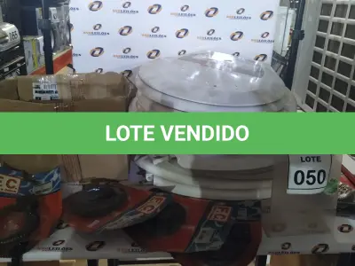 LOTE 050 - 01 LOTE COM VÁRIOS ASSENTOS DE VASO SANITÁRIO E CABOS ASPIRAL PARA TELEFONES. (NO ESTADO) ATENÇÃO! FAZER A VISITAÇÃO ANTES DE ARREMATAR, NÃO SABEMOS SE FUNCIONA, LEILÃO NÃO TEM GARANTIA E NEM DEVOLUÇÃO, SUJEITO A POSSÍVEIS AVARIAS VISÍVEIS/OCULTAS E/OU AUSÊNCIA DE COMPONENTES.