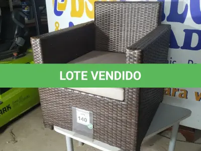 LOTE 140 - 01 POLTRONA DE JARDIM. (NO ESTADO EM QUE SE ENCONTRA. SUJEITO A AVARIAS OCULTAS/VISÍVEIS.) BH1580C