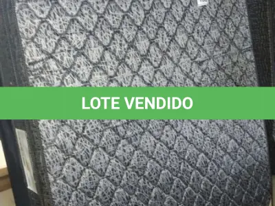 LOTE 158 - 01 COLCHÃO CASAL COM BASE 1,98CM X 1,58CM. (NO ESTADO EM QUE SE ENCONTRA. SUJEITO A AVARIAS OCULTAS/VISÍVEIS.) AU2182X