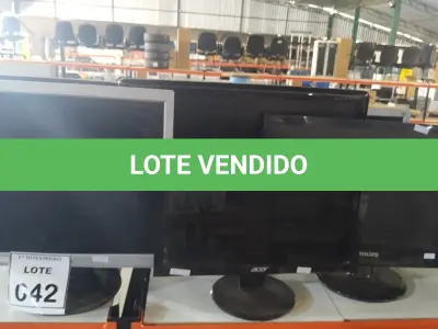 LOTE 042 - 01 LOTE COM VÁRIOS MONITORES LCD DE MARCAS E MODELOS DIVERSOS. (NO ESTADO) ATENÇÃO! FAZER A VISITAÇÃO ANTES DE ARREMATAR, NÃO SABEMOS SE FUNCIONA, LEILÃO NÃO TEM GARANTIA E NEM DEVOLUÇÃO, SUJEITO A POSSÍVEIS AVARIAS VISÍVEIS/OCULTAS E/OU AUSÊNCIA DE COMPONENTES.