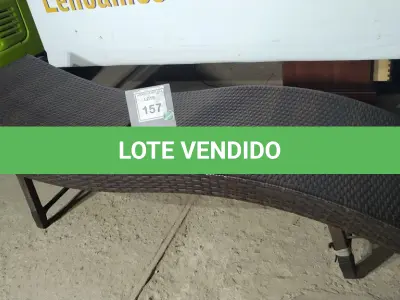 LOTE 157 - 01 ESPREGUIÇADEIRA. (NO ESTADO EM QUE SE ENCONTRA. SUJEITO A AVARIAS OCULTAS/VISÍVEIS.) BH1584J
