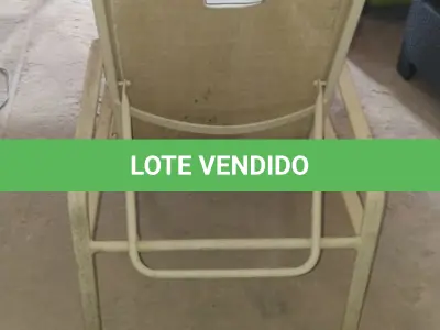 LOTE 275 - 01 ESPREGUIÇADEIRA. (NO ESTADO EM QUE SE ENCONTRA. SUJEITO A AVARIAS OCULTAS/VISÍVEIS.) BF8580X