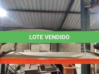 LOTE 254 - 01 ESPREGUIÇADEIRA. (NO ESTADO EM QUE SE ENCONTRA. SUJEITO A AVARIAS OCULTAS/VISÍVEIS.) BJ7401E