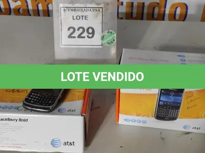 LOTE 229 - 02 BLACKBERRY BOLD 9700. (NO ESTADO EM QUE SE ENCONTRA. SUJEITO A AVARIAS OCULTAS/VISÍVEIS.) CS433999, CS671512