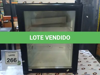 LOTE 266 - 01 FRIGOBAR. (NO ESTADO) ATENÇÃO! FAZER A VISITAÇÃO ANTES DE ARREMATAR, NÃO SABEMOS SE FUNCIONA, LEILÃO NÃO TEM GARANTIA E NEM DEVOLUÇÃO, SUJEITO A POSSÍVEIS AVARIAS VISÍVEIS/OCULTAS E/OU AUSÊNCIA DE COMPONENTES.