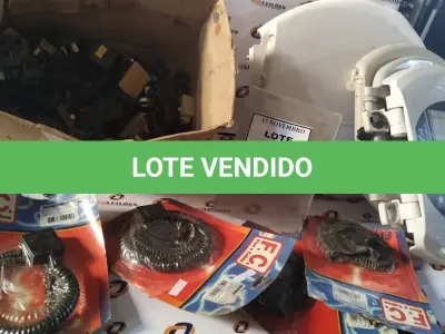 LOTE 050 - 01 LOTE COM VÁRIOS ASSENTOS DE VASO SANITÁRIO E CABOS ASPIRAL PARA TELEFONES. (NO ESTADO) ATENÇÃO! FAZER A VISITAÇÃO ANTES DE ARREMATAR, NÃO SABEMOS SE FUNCIONA, LEILÃO NÃO TEM GARANTIA E NEM DEVOLUÇÃO, SUJEITO A POSSÍVEIS AVARIAS VISÍVEIS/OCULTAS E/OU AUSÊNCIA DE COMPONENTES.