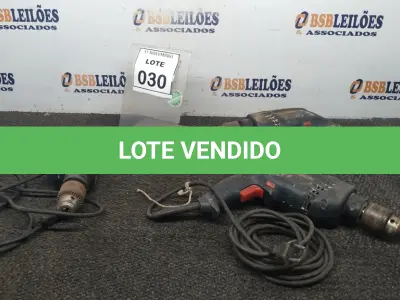 LOTE 030 - 03 FURADEIRAS BOSCH. (NO ESTADO) ATENÇÃO! FAZER A VISITAÇÃO ANTES DE ARREMATAR, NÃO SABEMOS SE FUNCIONA, LEILÃO NÃO TEM GARANTIA E NEM DEVOLUÇÃO, SUJEITO A POSSÍVEIS AVARIAS VISÍVEIS/OCULTAS E/OU AUSÊNCIA DE COMPONENTES.