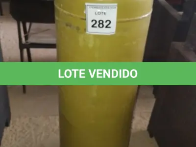 LOTE 282 - 01 BOTIJÃO DE GÁS VAZIO P45. (NO ESTADO EM QUE SE ENCONTRA. SUJEITO A AVARIAS OCULTAS/VISÍVEIS.)