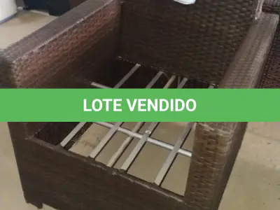 LOTE 284 - 01 POLTRONA DE JARDIM. (NO ESTADO EM QUE SE ENCONTRA. SUJEITO A AVARIAS OCULTAS/VISÍVEIS.) BH1646J