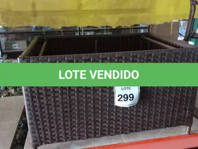 LOTE 299 - 01 MESA DE CENTRO DE JARDIM. (NO ESTADO EM QUE SE ENCONTRA. SUJEITO A AVARIAS OCULTAS/VISÍVEIS.) BH1646P
