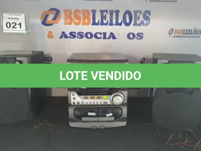 LOTE 021 - 01 APARELHO DE SOM COM 02 CAIXAS. (NO ESTADO) ATENÇÃO! FAZER A VISITAÇÃO ANTES DE ARREMATAR, NÃO SABEMOS SE FUNCIONA, LEILÃO NÃO TEM GARANTIA E NEM DEVOLUÇÃO, SUJEITO A POSSÍVEIS AVARIAS VISÍVEIS/OCULTAS E/OU AUSÊNCIA DE COMPONENTES.