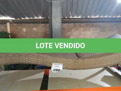 LOTE 286 - 01 ESPREGUIÇADEIRA. (NO ESTADO EM QUE SE ENCONTRA. SUJEITO A AVARIAS OCULTAS/VISÍVEIS.) BH1525P