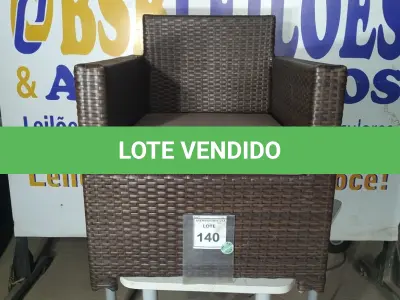 LOTE 140 - 01 POLTRONA DE JARDIM. (NO ESTADO EM QUE SE ENCONTRA. SUJEITO A AVARIAS OCULTAS/VISÍVEIS.) BH1580C