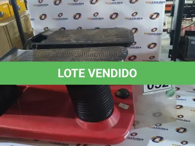 LOTE 052 - 01 APARELHO DE GINÁSTICA E 01 ESPELHO DE BANHEIRO. (NO ESTADO) ATENÇÃO! FAZER A VISITAÇÃO ANTES DE ARREMATAR, NÃO SABEMOS SE FUNCIONA, LEILÃO NÃO TEM GARANTIA E NEM DEVOLUÇÃO, SUJEITO A POSSÍVEIS AVARIAS VISÍVEIS/OCULTAS E/OU AUSÊNCIA DE COMPONENTES.