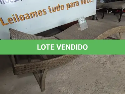 LOTE 159 - 01 ESPREGUIÇADEIRA. (NO ESTADO EM QUE SE ENCONTRA. SUJEITO A AVARIAS OCULTAS/VISÍVEIS.) BH1525V