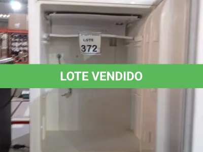 LOTE 372 - 01 FRIGOBAR. (NO ESTADO) ATENÇÃO! FAZER A VISITAÇÃO ANTES DE ARREMATAR, NÃO SABEMOS SE FUNCIONA, LEILÃO NÃO TEM GARANTIA E NEM DEVOLUÇÃO, SUJEITO A POSSÍVEIS AVARIAS VISÍVEIS/OCULTAS E/OU AUSÊNCIA DE COMPONENTES.