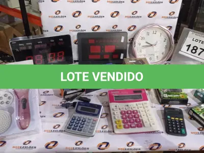 LOTE 187 - 01 APARELHO DE LIMPEZA DE PELE, 03 RELÓGIOS DE PAREDE, 03 MICROFONES SEM FIO PARA CELULARES, 03 CARREGADORES DE CELULAR, 03 CALCULADORAS E 02 PERFURADORES DE PAPEL. (NO ESTADO) ATENÇÃO! FAZER A VISITAÇÃO ANTES DE ARREMATAR, NÃO SABEMOS SE FUNCIONA, LEILÃO NÃO TEM GARANTIA E NEM DEVOLUÇÃO, SUJEITO A POSSÍVEIS AVARIAS VISÍVEIS/OCULTAS E/OU AUSÊNCIA DE COMPONENTES.