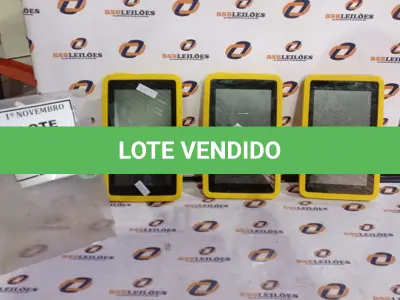 LOTE 162 - 03 TABLETS MARCA CCE. (NO ESTADO) ATENÇÃO! FAZER A VISITAÇÃO ANTES DE ARREMATAR, NÃO SABEMOS SE FUNCIONA, LEILÃO NÃO TEM GARANTIA E NEM DEVOLUÇÃO, SUJEITO A POSSÍVEIS AVARIAS VISÍVEIS/OCULTAS E/OU AUSÊNCIA DE COMPONENTES.