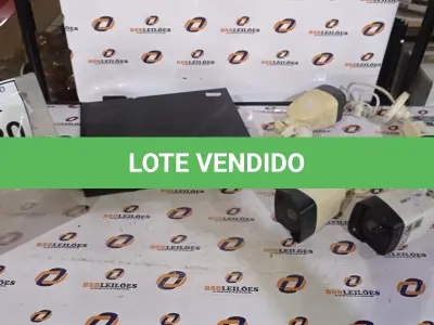 LOTE 220 - 01 DVR E 04 CÂMERAS DE MONITORAMENTO. (NO ESTADO) ATENÇÃO! FAZER A VISITAÇÃO ANTES DE ARREMATAR, NÃO SABEMOS SE FUNCIONA, LEILÃO NÃO TEM GARANTIA E NEM DEVOLUÇÃO, SUJEITO A POSSÍVEIS AVARIAS VISÍVEIS/OCULTAS E/OU AUSÊNCIA DE COMPONENTES.