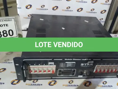 LOTE 380 - 01 EQUIPAMENTO DE CONTROLE DE ILUMINAÇÃO MÓDULO DIMMER MODELO 124KT-BL MARCA STER LIGHTING. (NO ESTADO) ATENÇÃO! FAZER A VISITAÇÃO ANTES DE ARREMATAR, NÃO SABEMOS SE FUNCIONA, LEILÃO NÃO TEM GARANTIA E NEM DEVOLUÇÃO, SUJEITO A POSSÍVEIS AVARIAS VISÍVEIS/OCULTAS E/OU AUSÊNCIA DE COMPONENTES.