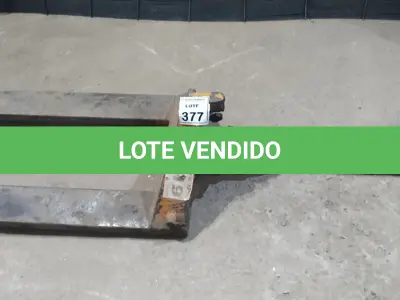 LOTE 377 - 01 SUCATA DE PALETEIRA. (NO ESTADO) ATENÇÃO! FAZER A VISITAÇÃO ANTES DE ARREMATAR, NÃO SABEMOS SE FUNCIONA, LEILÃO NÃO TEM GARANTIA E NEM DEVOLUÇÃO, SUJEITO A POSSÍVEIS AVARIAS VISÍVEIS/OCULTAS E/OU AUSÊNCIA DE COMPONENTES.