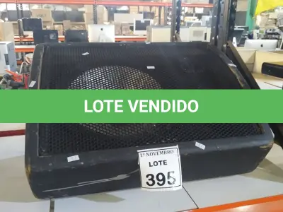 LOTE 395 - 01 CAIXA DE SOM PROFISSIONAL. (NO ESTADO) ATENÇÃO! FAZER A VISITAÇÃO ANTES DE ARREMATAR, NÃO SABEMOS SE FUNCIONA, LEILÃO NÃO TEM GARANTIA E NEM DEVOLUÇÃO, SUJEITO A POSSÍVEIS AVARIAS VISÍVEIS/OCULTAS E/OU AUSÊNCIA DE COMPONENTES.