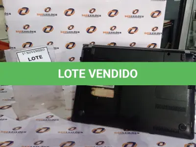 LOTE 159 - 01 NOTEBOOK MARCA SAMSUNG. (NO ESTADO) ATENÇÃO! FAZER A VISITAÇÃO ANTES DE ARREMATAR, NÃO SABEMOS SE FUNCIONA, LEILÃO NÃO TEM GARANTIA E NEM DEVOLUÇÃO, SUJEITO A POSSÍVEIS AVARIAS VISÍVEIS/OCULTAS E/OU AUSÊNCIA DE COMPONENTES.