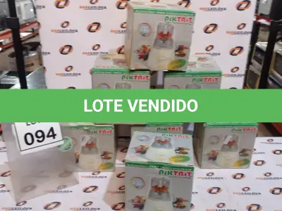 LOTE 094 - 07 ACESSÓRIOS PARA LIQUIDIFICADOR MARCA PIKTRIT. (NO ESTADO) ATENÇÃO! FAZER A VISITAÇÃO ANTES DE ARREMATAR, NÃO SABEMOS SE FUNCIONA, LEILÃO NÃO TEM GARANTIA E NEM DEVOLUÇÃO, SUJEITO A POSSÍVEIS AVARIAS VISÍVEIS/OCULTAS E/OU AUSÊNCIA DE COMPONENTES.
