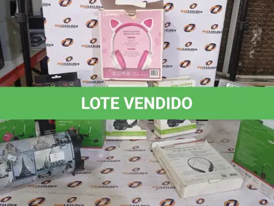 LOTE 215 - 01 LOTE COM VÁRIOS HEADPHONES DE MARCAS E MODELOS DIVERSOS. (NO ESTADO) ATENÇÃO! FAZER A VISITAÇÃO ANTES DE ARREMATAR, NÃO SABEMOS SE FUNCIONA, LEILÃO NÃO TEM GARANTIA E NEM DEVOLUÇÃO, SUJEITO A POSSÍVEIS AVARIAS VISÍVEIS/OCULTAS E/OU AUSÊNCIA DE COMPONENTES.