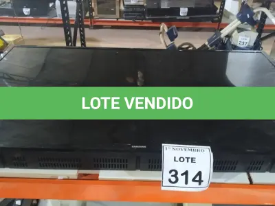 LOTE 314 - 01 TV LCD 43’’ MARCA SAMSUNG. (NO ESTADO) ATENÇÃO! FAZER A VISITAÇÃO ANTES DE ARREMATAR, NÃO SABEMOS SE FUNCIONA, LEILÃO NÃO TEM GARANTIA E NEM DEVOLUÇÃO, SUJEITO A POSSÍVEIS AVARIAS VISÍVEIS/OCULTAS E/OU AUSÊNCIA DE COMPONENTES.