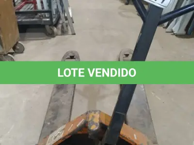 LOTE 377 - 01 SUCATA DE PALETEIRA. (NO ESTADO) ATENÇÃO! FAZER A VISITAÇÃO ANTES DE ARREMATAR, NÃO SABEMOS SE FUNCIONA, LEILÃO NÃO TEM GARANTIA E NEM DEVOLUÇÃO, SUJEITO A POSSÍVEIS AVARIAS VISÍVEIS/OCULTAS E/OU AUSÊNCIA DE COMPONENTES.