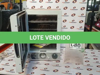 LOTE 080 - 01 ESTUFA PARA ESTERILIZAÇÃO E SECAGEM MARCA MASTER. (NO ESTADO) ATENÇÃO! FAZER A VISITAÇÃO ANTES DE ARREMATAR, NÃO SABEMOS SE FUNCIONA, LEILÃO NÃO TEM GARANTIA E NEM DEVOLUÇÃO, SUJEITO A POSSÍVEIS AVARIAS VISÍVEIS/OCULTAS E/OU AUSÊNCIA DE COMPONENTES.