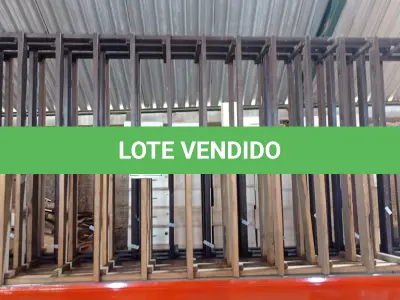 LOTE 349 - 01 ADEGA DE VINHOS EM MADEIRA. (NO ESTADO) ATENÇÃO! FAZER A VISITAÇÃO ANTES DE ARREMATAR, NÃO SABEMOS SE FUNCIONA, LEILÃO NÃO TEM GARANTIA E NEM DEVOLUÇÃO, SUJEITO A POSSÍVEIS AVARIAS VISÍVEIS/OCULTAS E/OU AUSÊNCIA DE COMPONENTES.