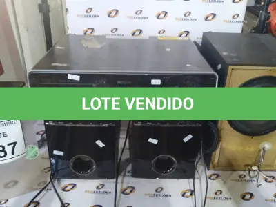 LOTE 387 - 01 DVD HOME THEATER MARCA PHILCO COM 02 CAIXAS MARCAS MULTILASER E 01 CAIXA DE SUBWOOFER MARCA DIVOOM. (NO ESTADO) ATENÇÃO! FAZER A VISITAÇÃO ANTES DE ARREMATAR, NÃO SABEMOS SE FUNCIONA, LEILÃO NÃO TEM GARANTIA E NEM DEVOLUÇÃO, SUJEITO A POSSÍVEIS AVARIAS VISÍVEIS/OCULTAS E/OU AUSÊNCIA DE COMPONENTES.