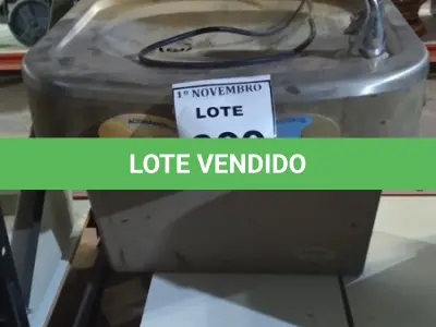 LOTE 309 - 01 BEBEDOURO DE PAREDE. (NO ESTADO) ATENÇÃO! FAZER A VISITAÇÃO ANTES DE ARREMATAR, NÃO SABEMOS SE FUNCIONA, LEILÃO NÃO TEM GARANTIA E NEM DEVOLUÇÃO, SUJEITO A POSSÍVEIS AVARIAS VISÍVEIS/OCULTAS E/OU AUSÊNCIA DE COMPONENTES.