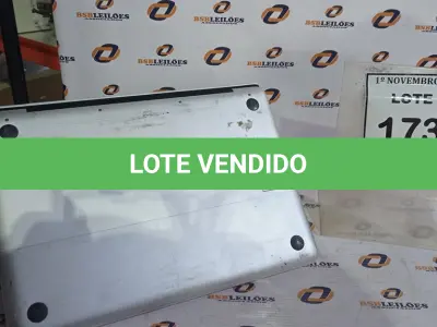 LOTE 173 - 01 MACBOOK MARCA APPLE. (NO ESTADO) ATENÇÃO! FAZER A VISITAÇÃO ANTES DE ARREMATAR, NÃO SABEMOS SE FUNCIONA, LEILÃO NÃO TEM GARANTIA E NEM DEVOLUÇÃO, SUJEITO A POSSÍVEIS AVARIAS VISÍVEIS/OCULTAS E/OU AUSÊNCIA DE COMPONENTES.